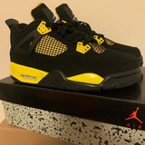 Air Jordan 4 Thunder