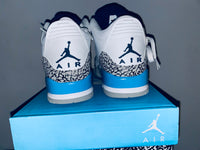 Air Jordan 3 UNC