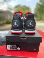 Air Jordan 4 Bred